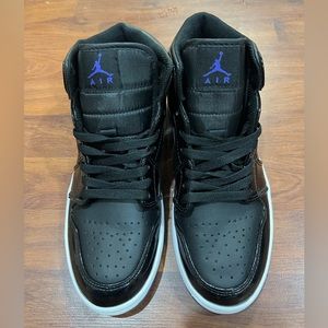 Air Jordan 1 mid se “space jam”